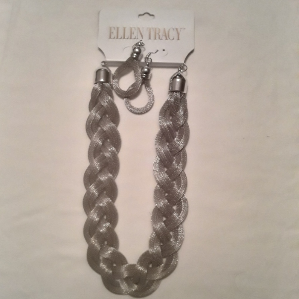 Ellen Tracy necklace and earrings set